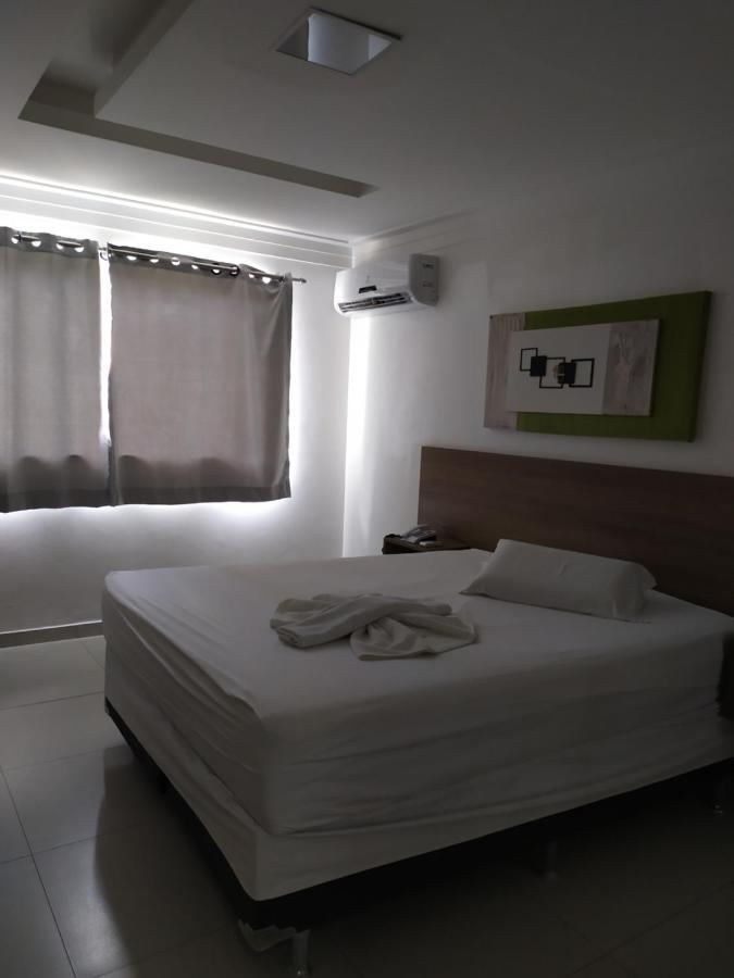 סלבאדור Oyo Hotel Valeria מראה חיצוני תמונה